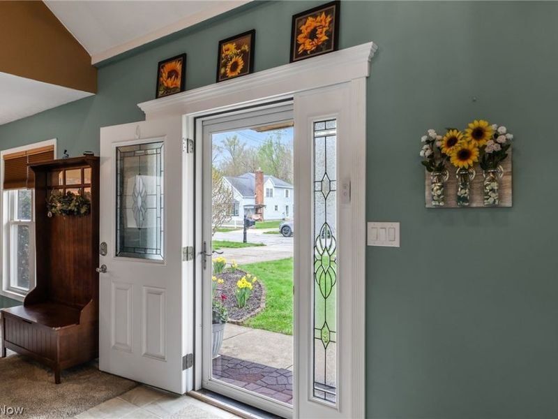 547 Cove Beach Avenue, Sheffield Lake, OH 44054 Photo 3