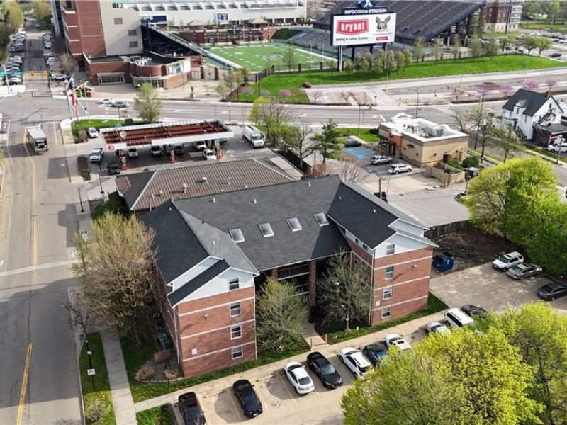 409 Brown Street, Akron, OH 44311 Photo 2