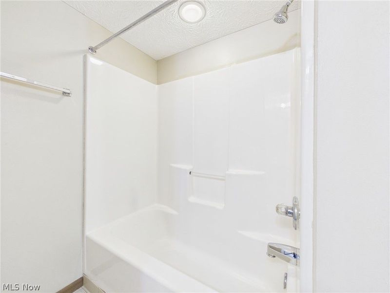 409 Brown Street, Akron, OH 44311 Photo 26