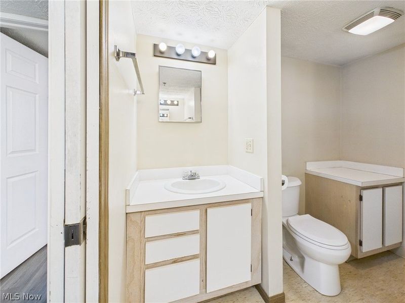 409 Brown Street, Akron, OH 44311 Photo 40