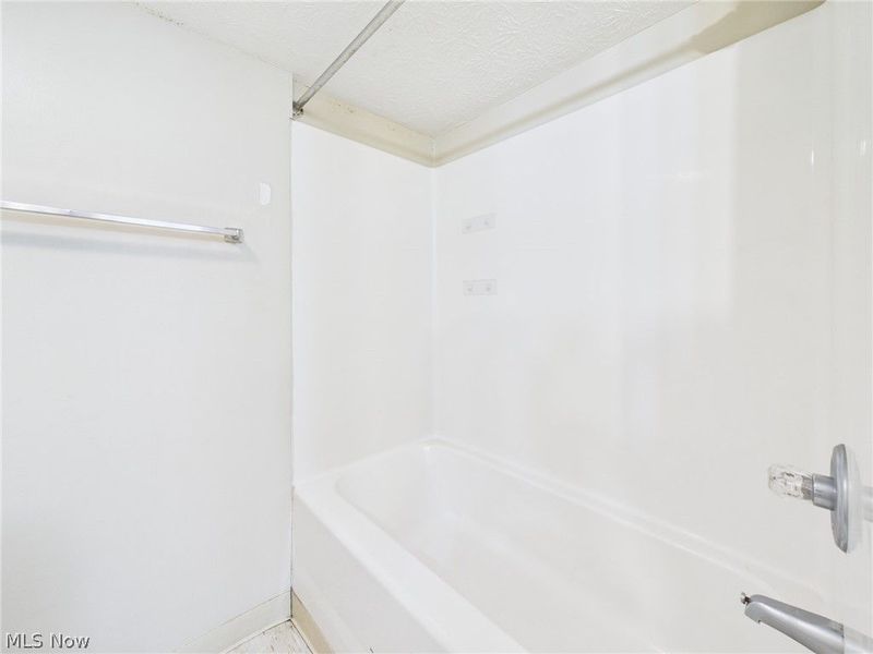 409 Brown Street, Akron, OH 44311 Photo 41