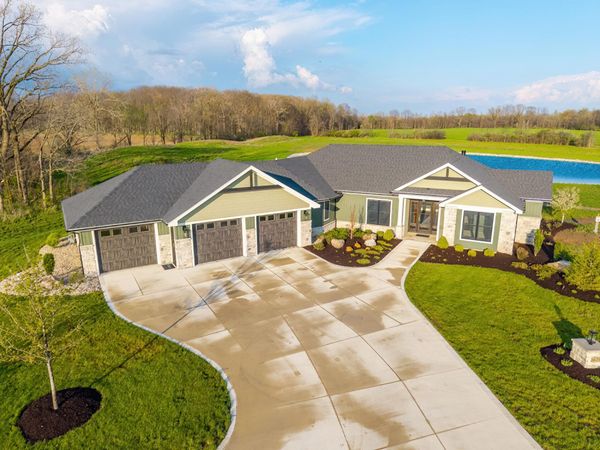 16797 Zubrick Road, Roanoke, IN 46783