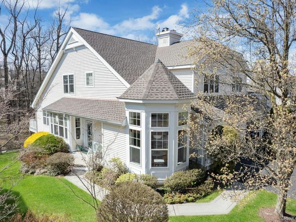 18 Briarbrook Drive, Briarcliff Manor, NY 10510