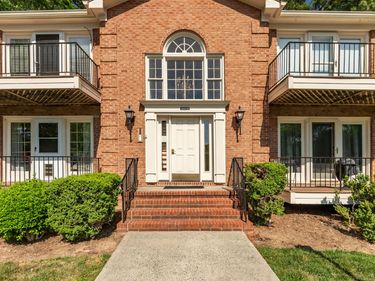 1515 E Franklin Street, Unit 13, Chapel Hill, NC 27514