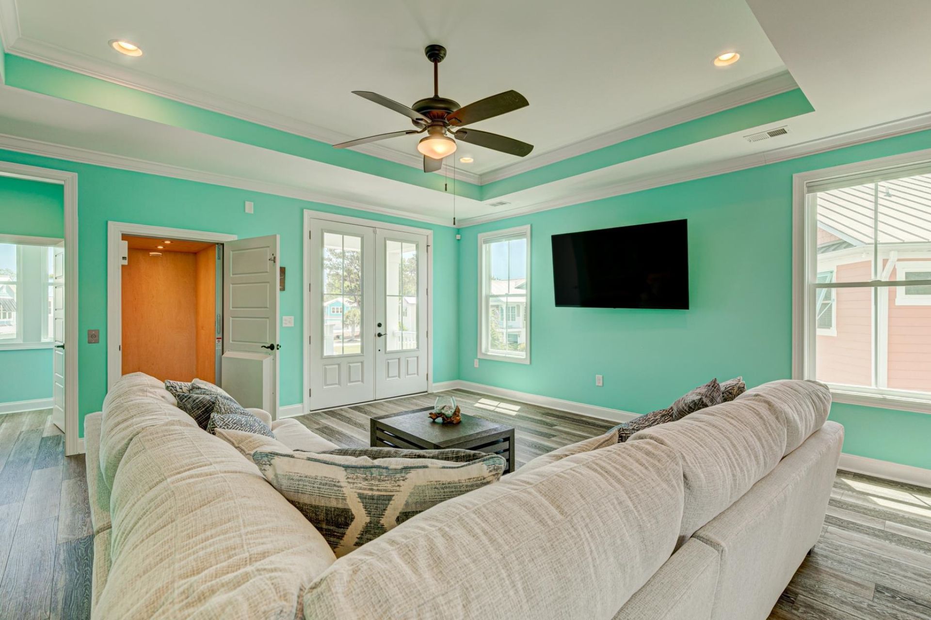 156 Lake Pointe Dr. Photo 12