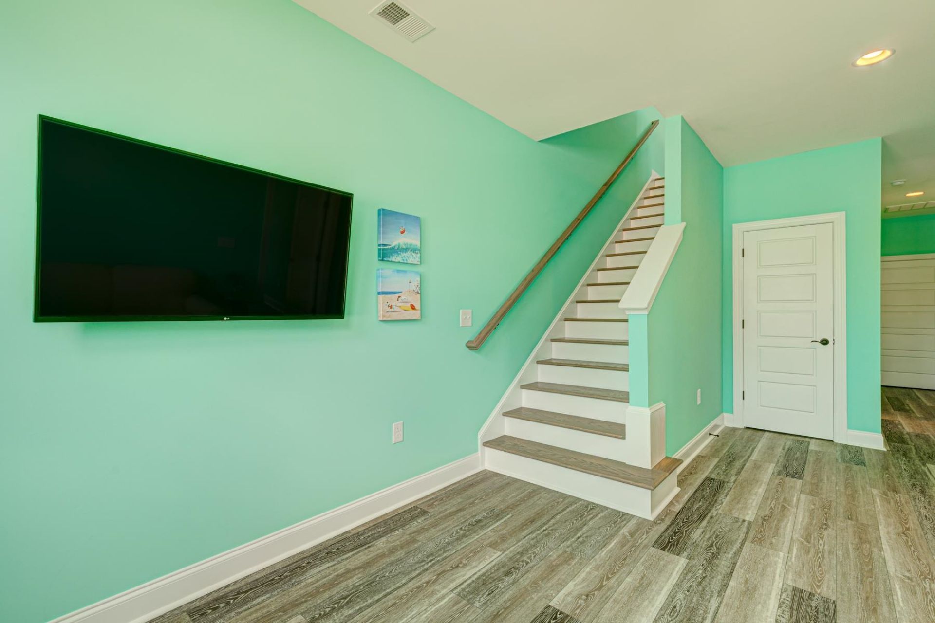 156 Lake Pointe Dr. Photo 23