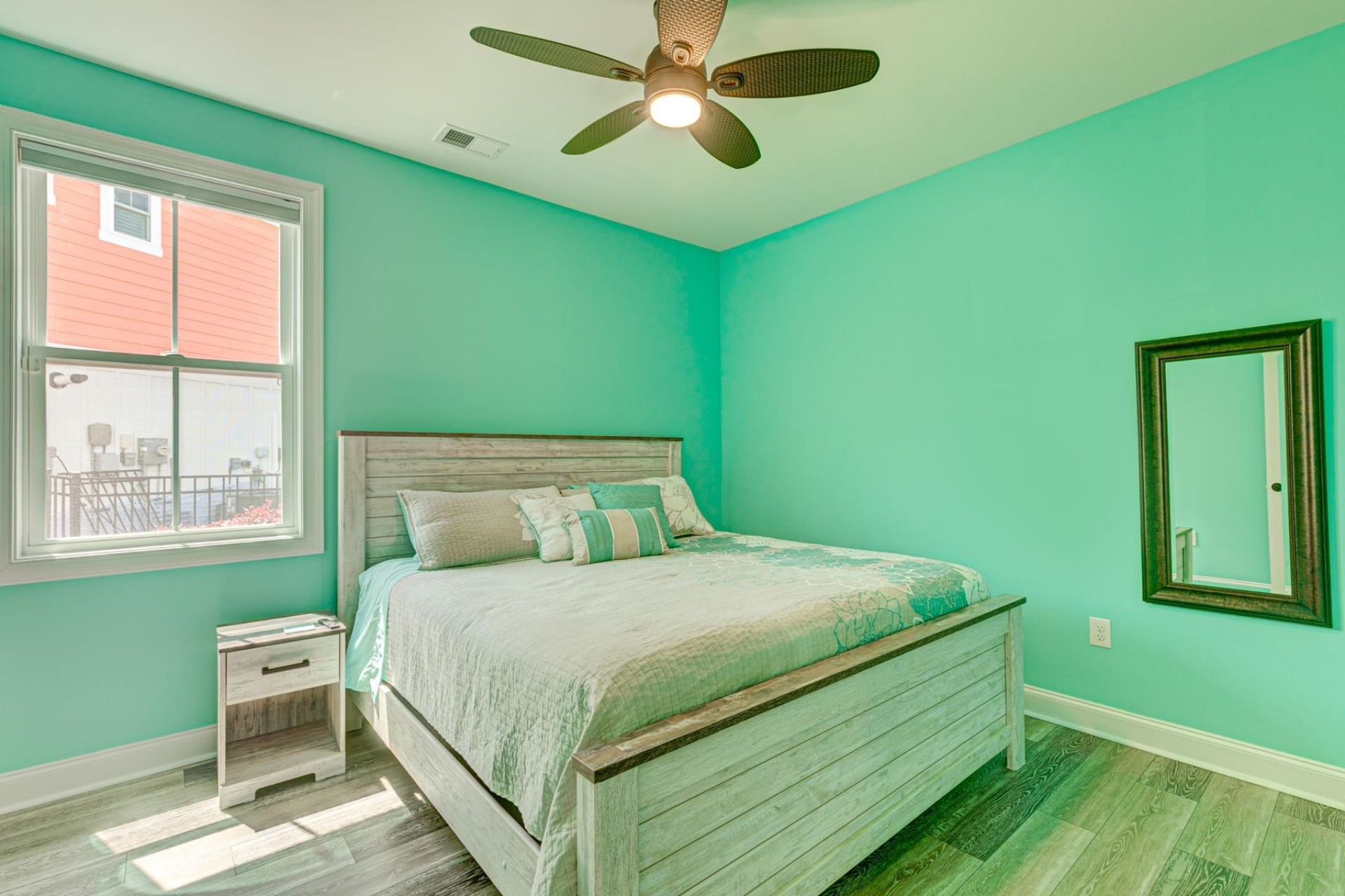 156 Lake Pointe Dr. Photo 24