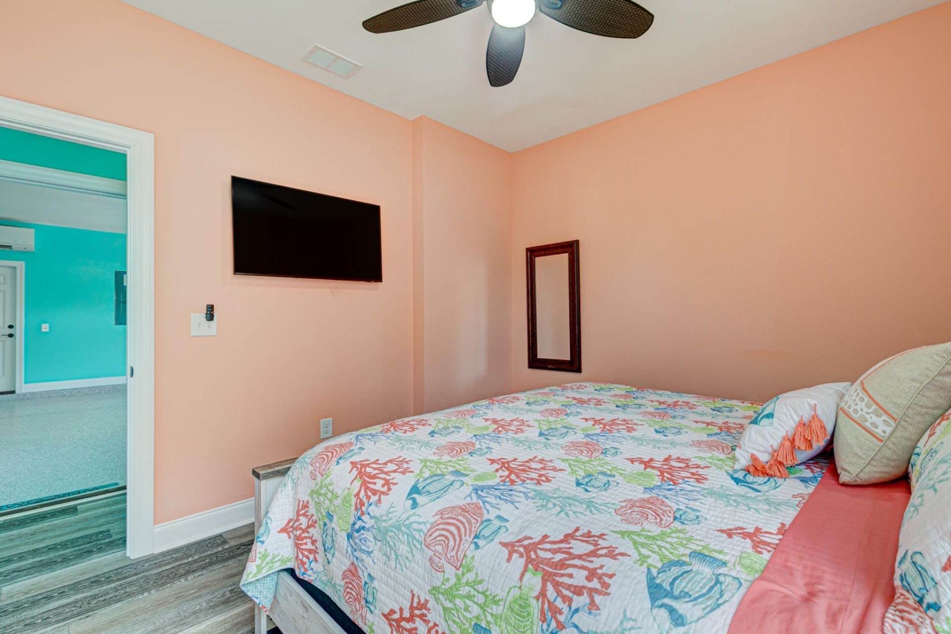 156 Lake Pointe Dr. Photo 32