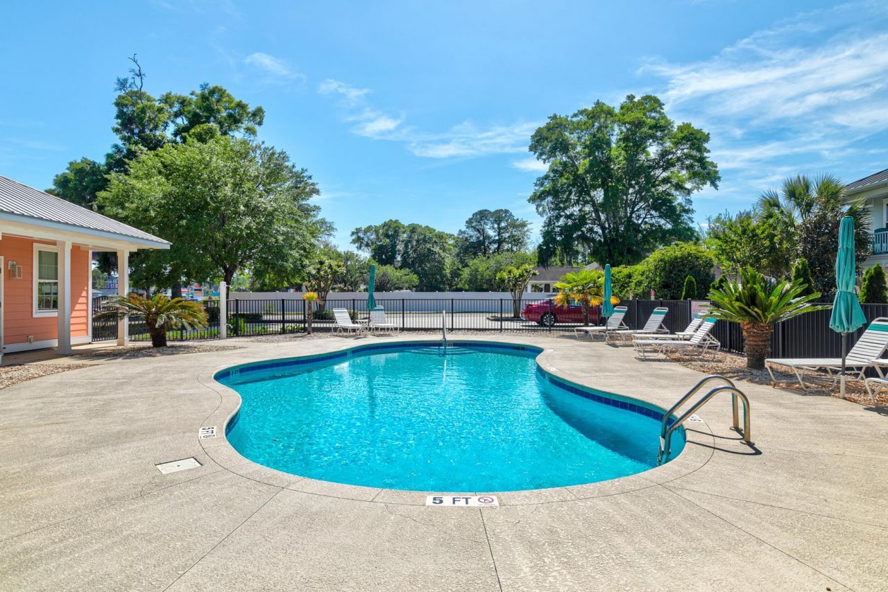 156 Lake Pointe Dr. Photo 41