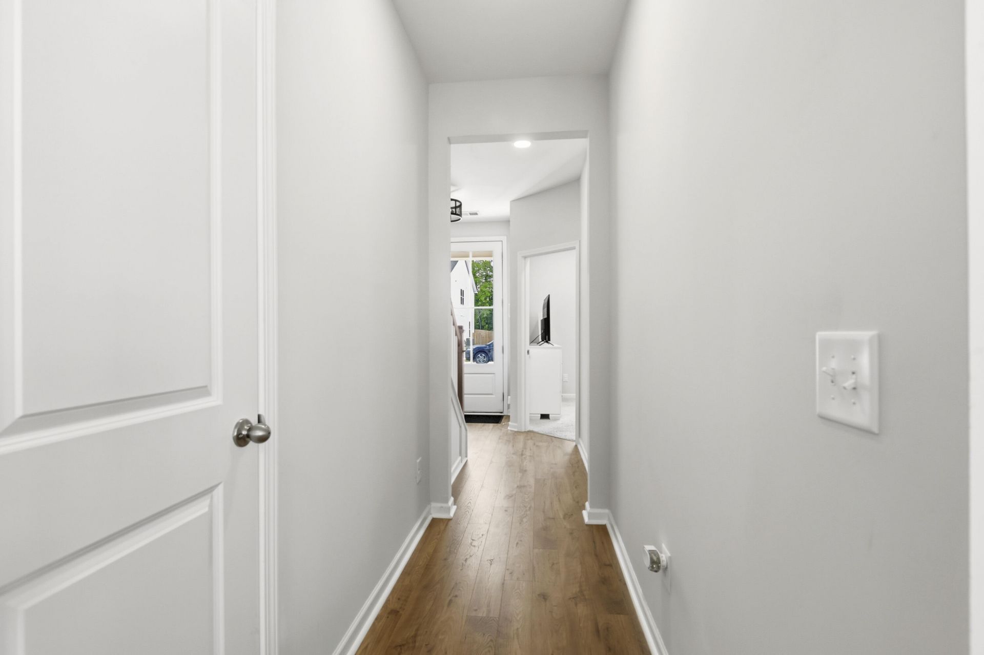 506 Green Fern Drive Photo 5