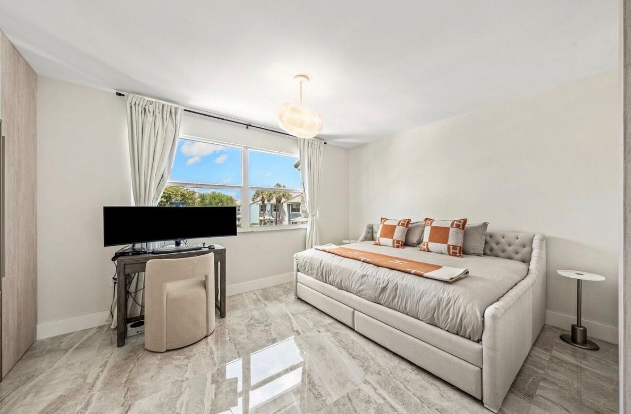 966 Jeffery Street, Boca Raton, FL 33487 Photo