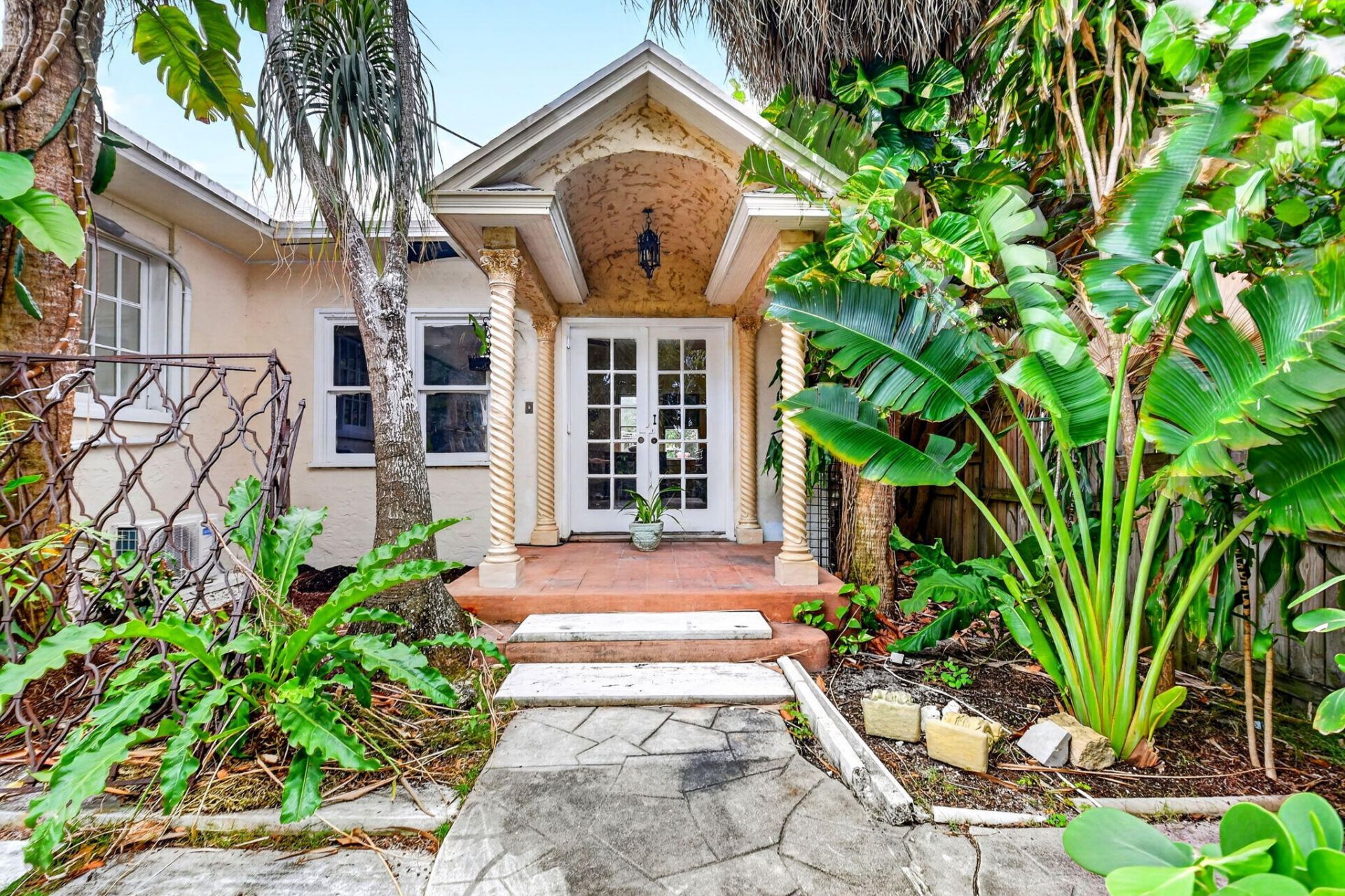 424 Oxford Street, West Palm Beach, FL 33405 Photo