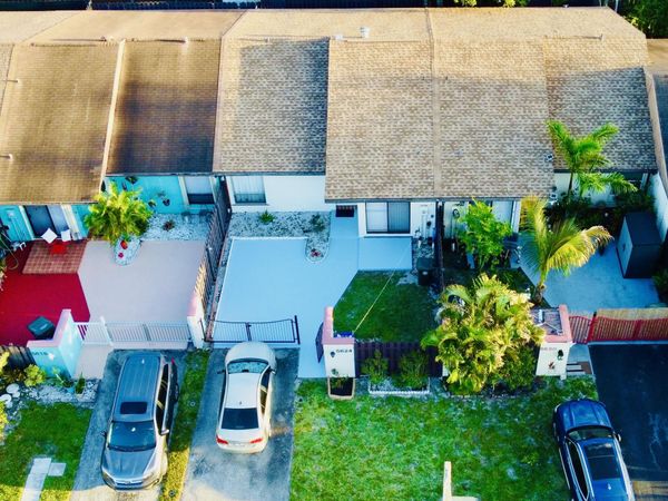 5624 Biscayne Drive, Greenacres, FL 33463