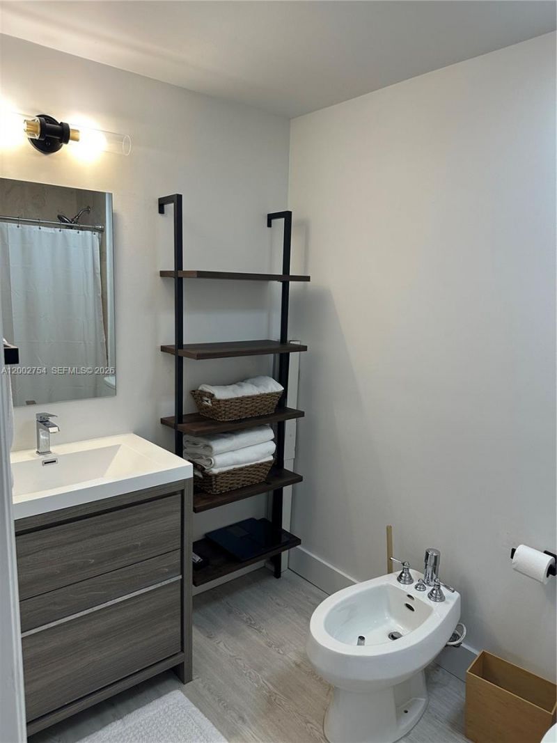 3339 Virginia St, Unit 127, Miami, FL 33133 Photo