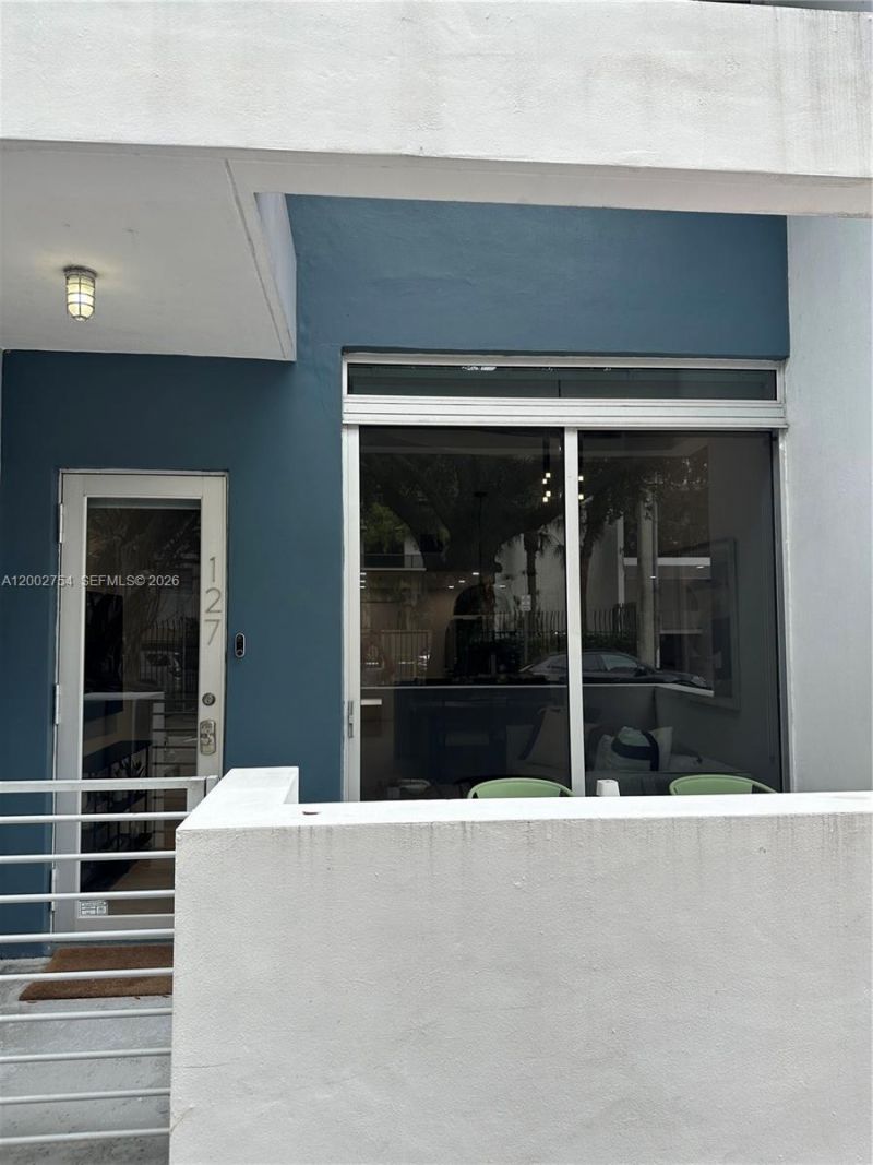3339 Virginia St, Unit 127, Miami, FL 33133 Photo