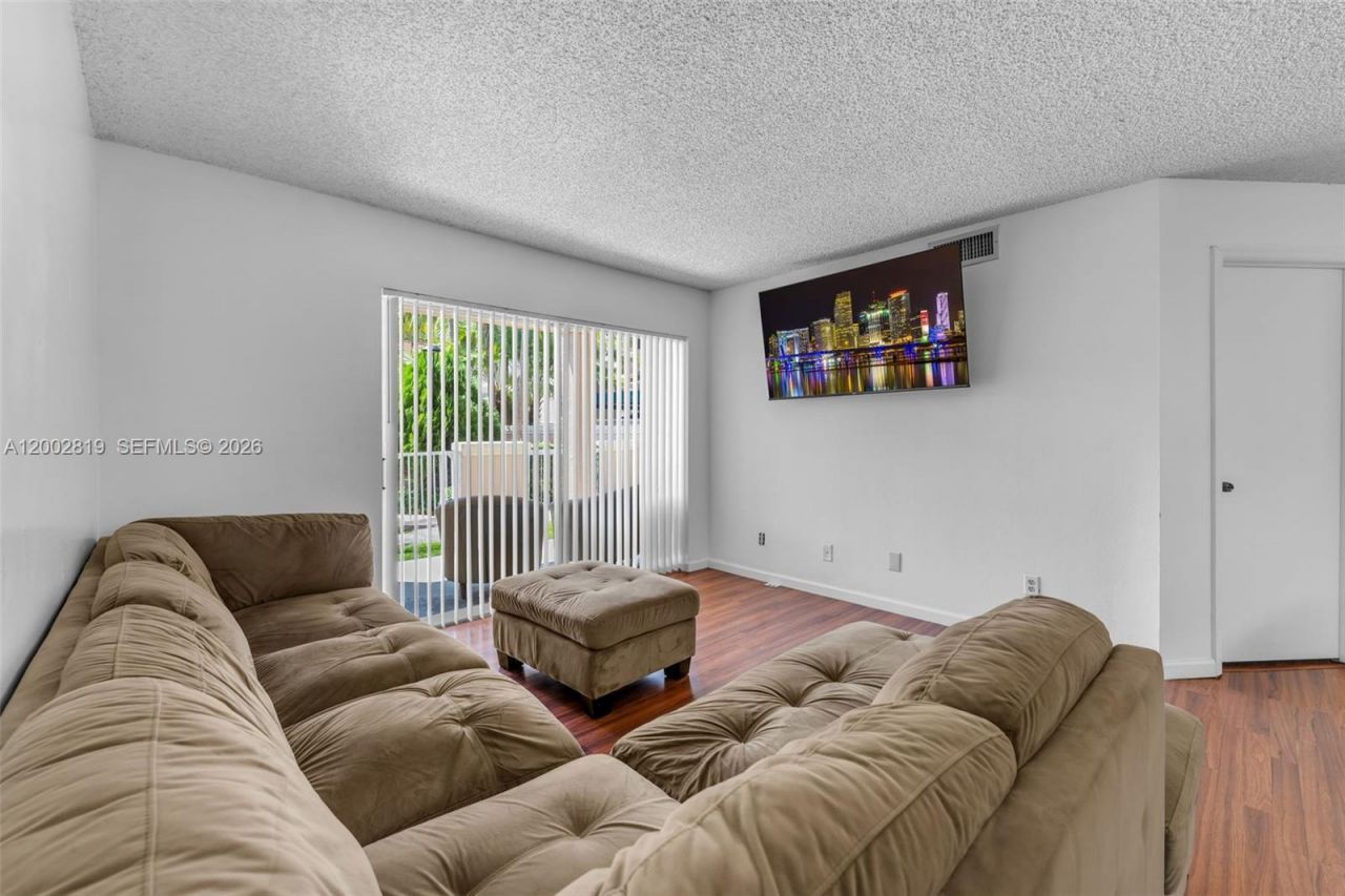 10630 SW 157th Ct, Unit 106, Miami, FL 33196 Photo