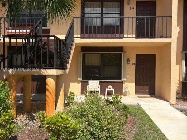 5937 Forest Hill Blvd, Unit 204, West Palm Beach, FL 33415