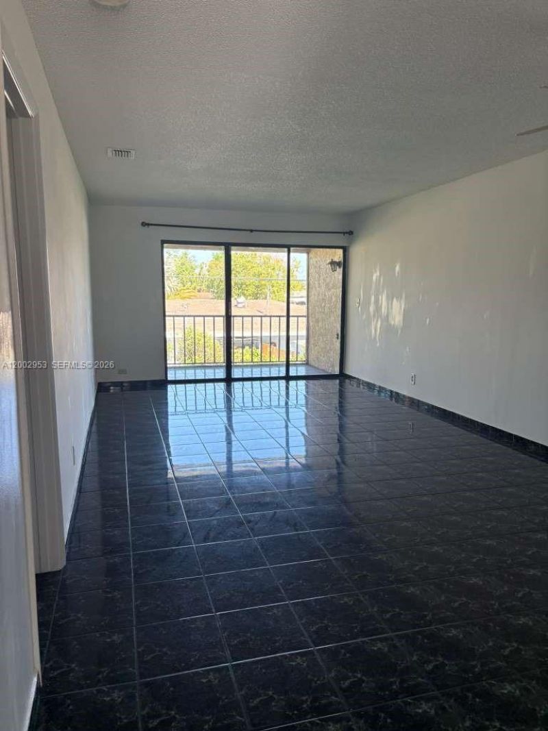 5937 Forest Hill Blvd, Unit 204, West Palm Beach, FL 33415 Photo