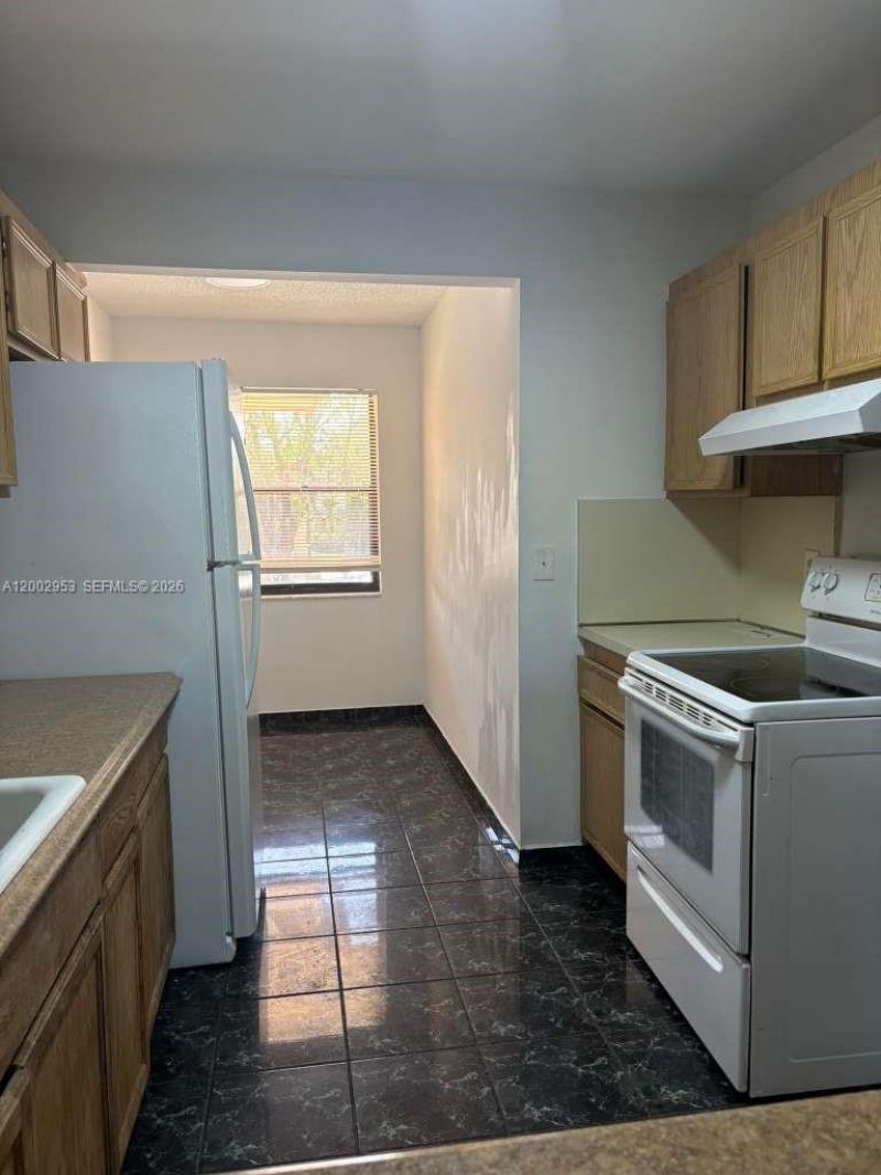 5937 Forest Hill Blvd, Unit 204, West Palm Beach, FL 33415 Photo