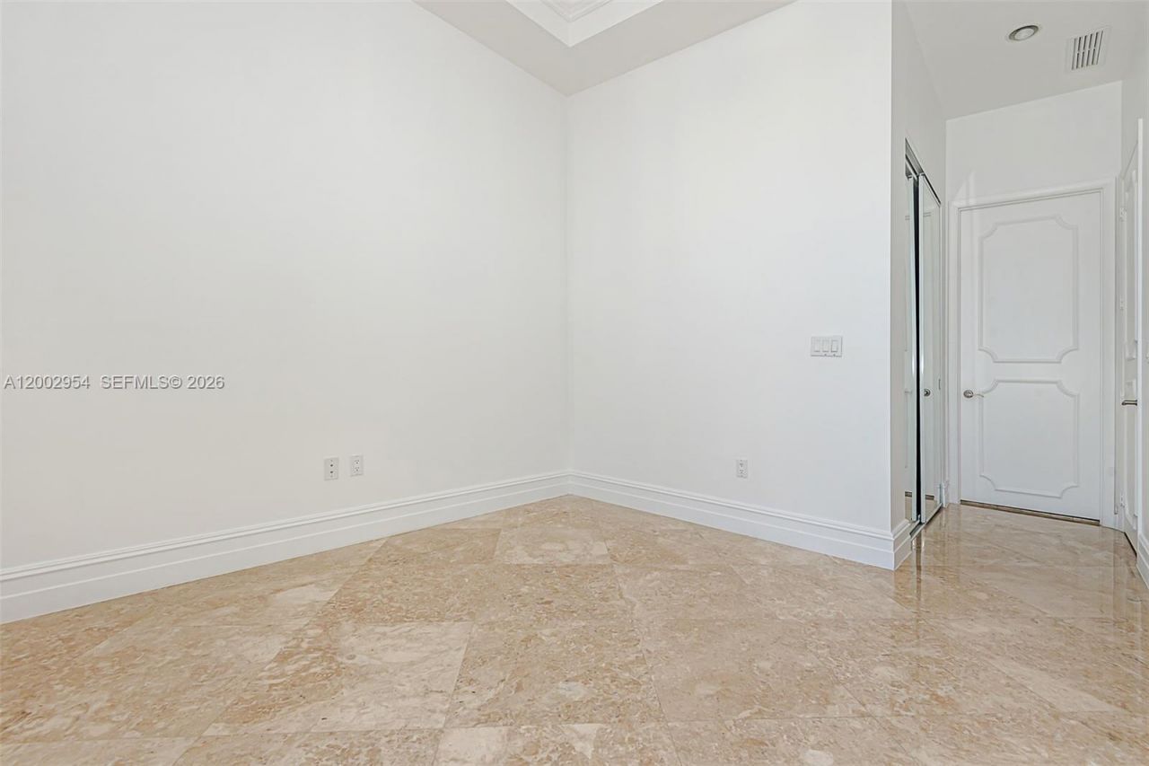 15901 Collins Ave, Unit 4302, Sunny Isles Beach, FL 33160 Photo