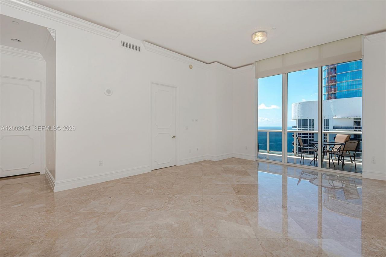 15901 Collins Ave, Unit 4302, Sunny Isles Beach, FL 33160 Photo