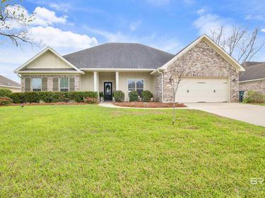 8889 Bainbridge Drive, Daphne, AL 36526