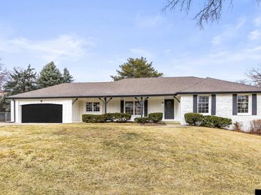 11918 Leavenworth Road, Omaha, NE 68154