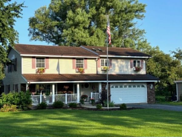 8138 205th Ave, Bristol, WI 53104