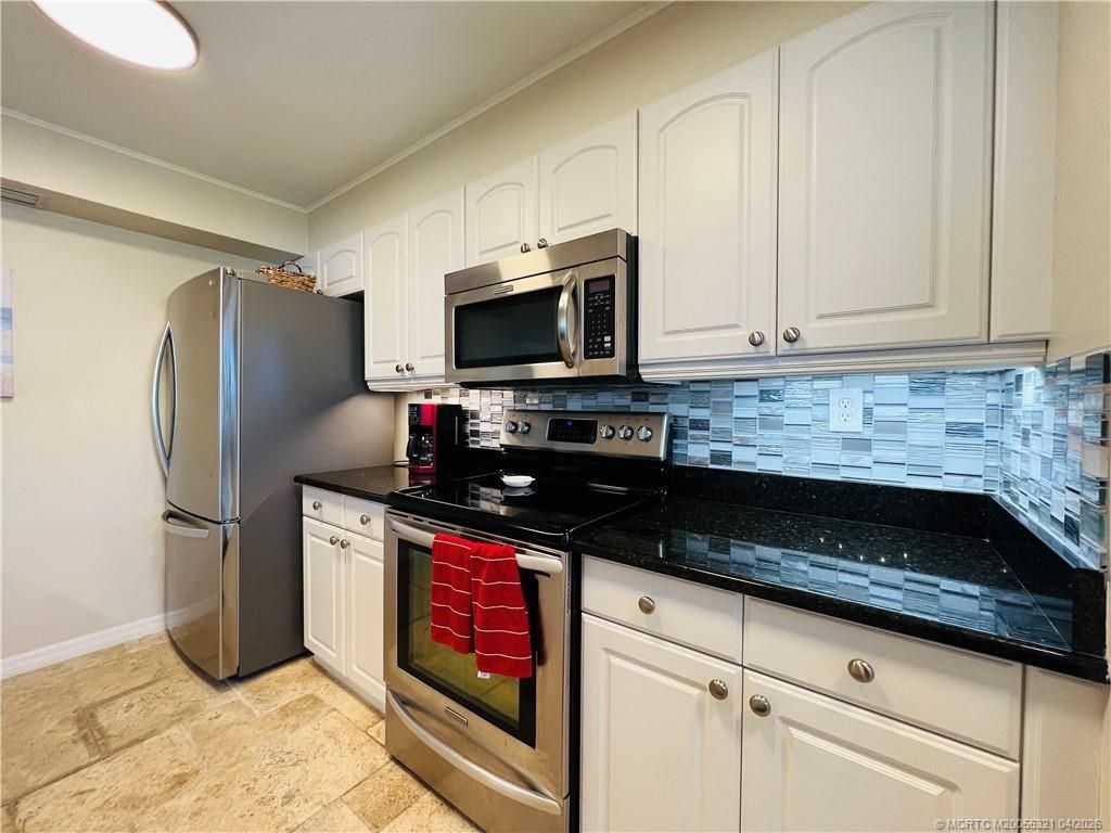 10044 S Ocean Drive, Unit 702, Jensen Beach, FL 34957 Photo