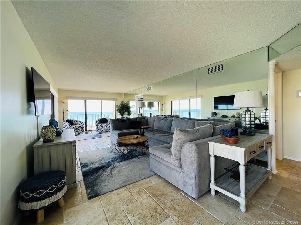 10044 S Ocean Drive, Unit 702, Jensen Beach, FL 34957 Photo