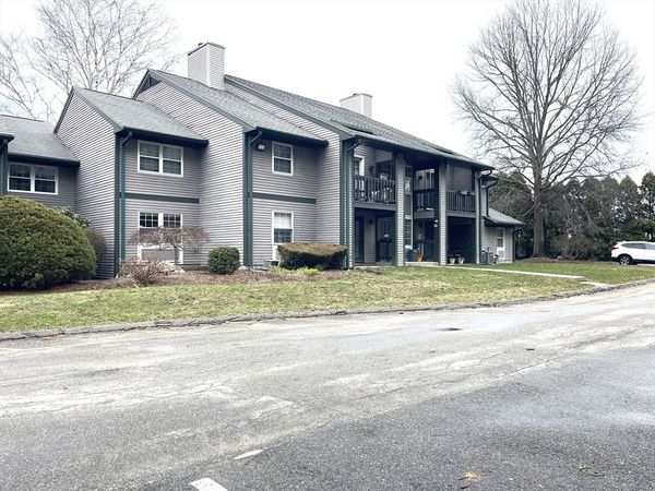 1938 Phillips Rd, Unit 12, New Bedford, MA 02745