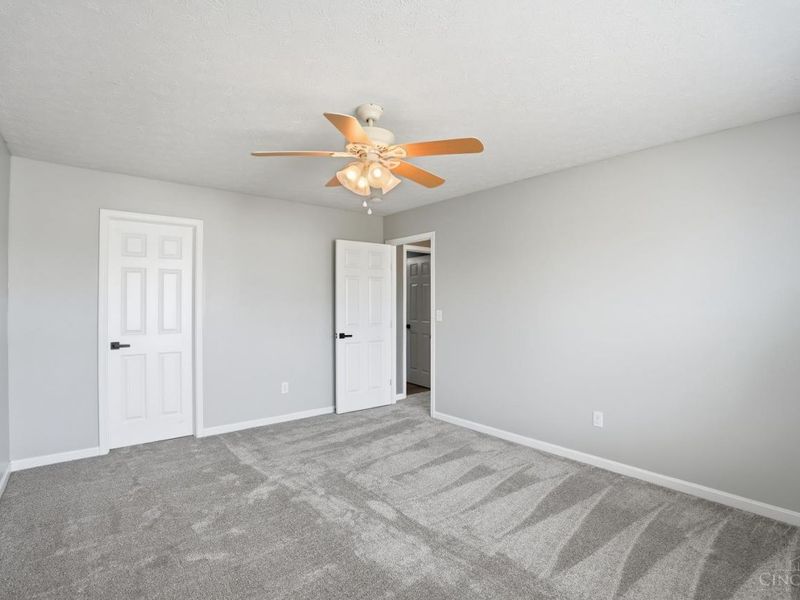 413 Hennepin Drive, Hamilton Twp, OH 45039 Photo 24