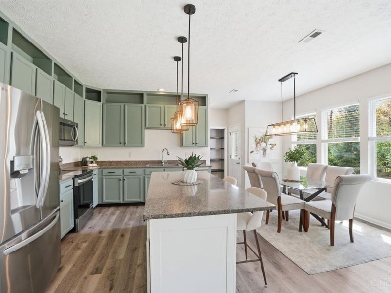 413 Hennepin Drive, Hamilton Twp, OH 45039 Photo 9