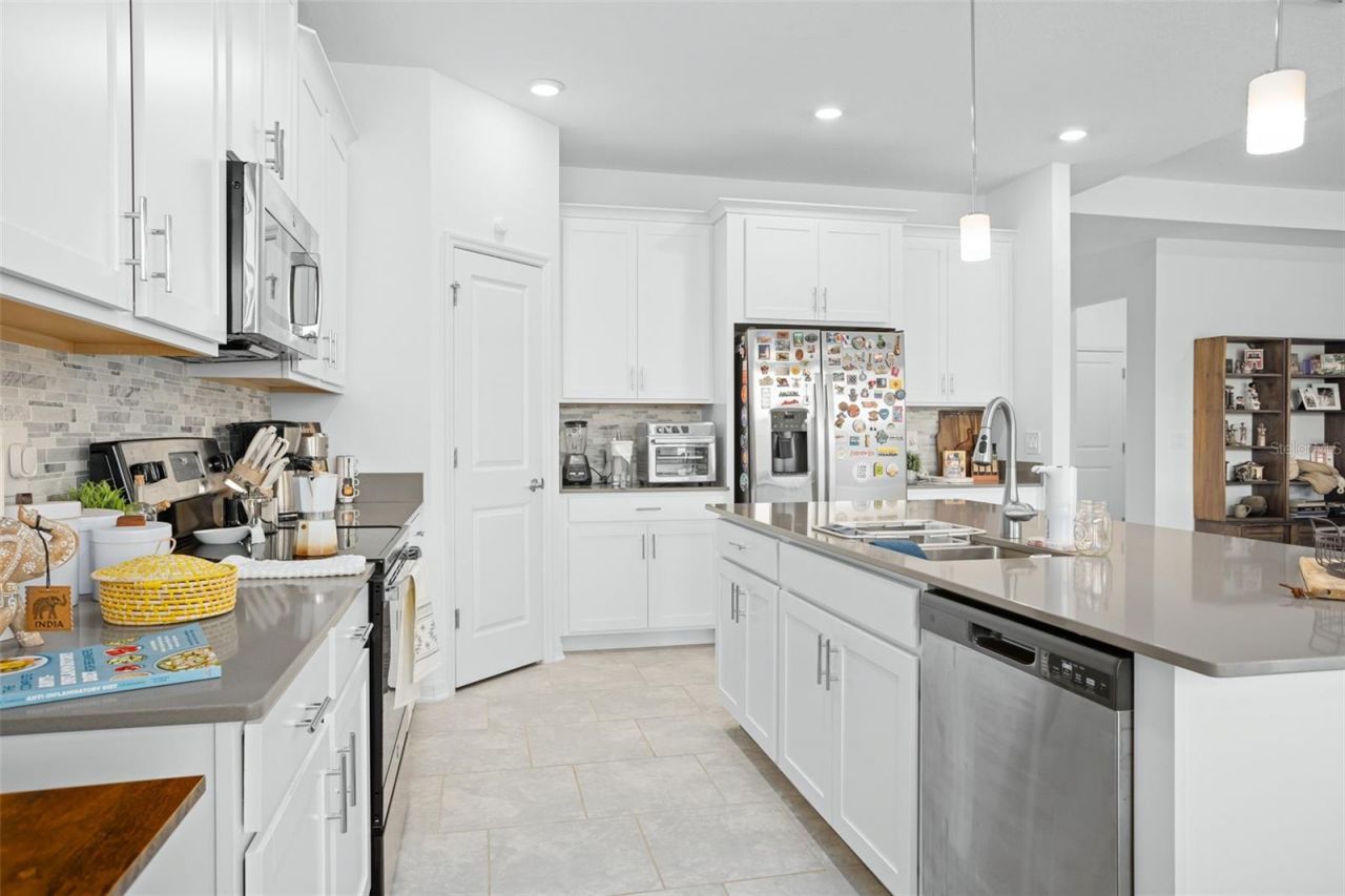 6115 Claystone Way, Mount Dora, FL 32757 Photo