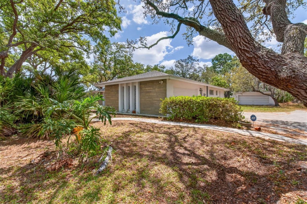 13222 98th Avenue, Seminole, FL 33776 Photo