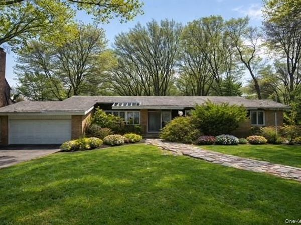 18 Emerson Avenue, Staten Island, NY 10301