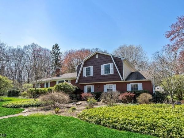 62 Martis Ave, Ramsey, NJ 07446