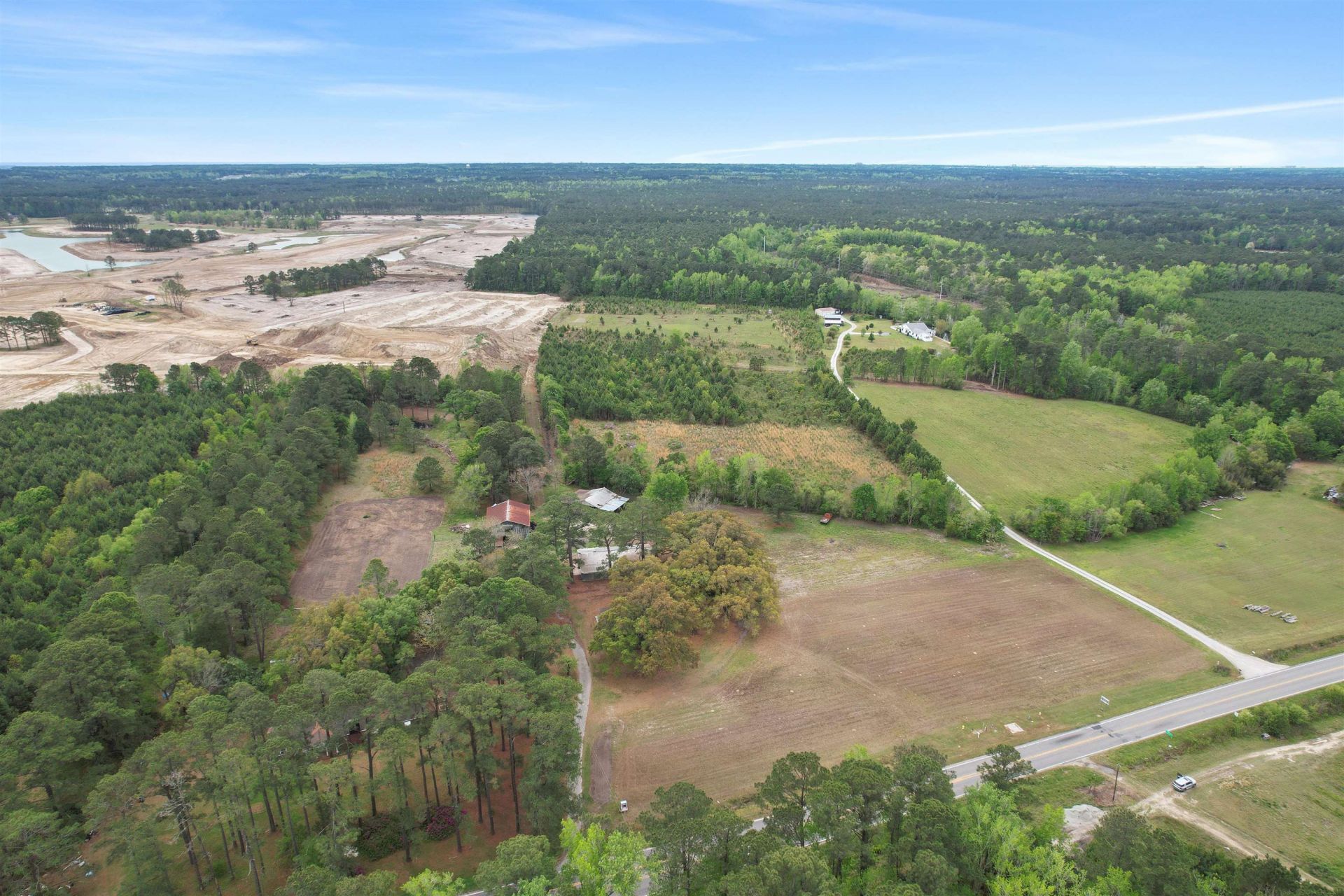 Tract 1 Highway 57 Photo 16