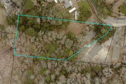 905 Lakeside Dr. photo 4