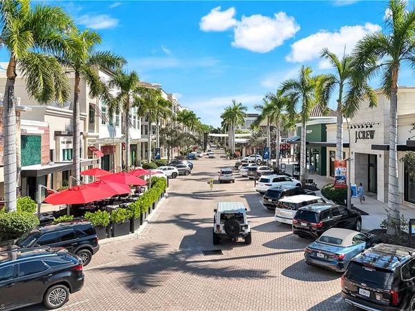 9115 Strada PL, Unit 5505, NAPLES, FL 34108