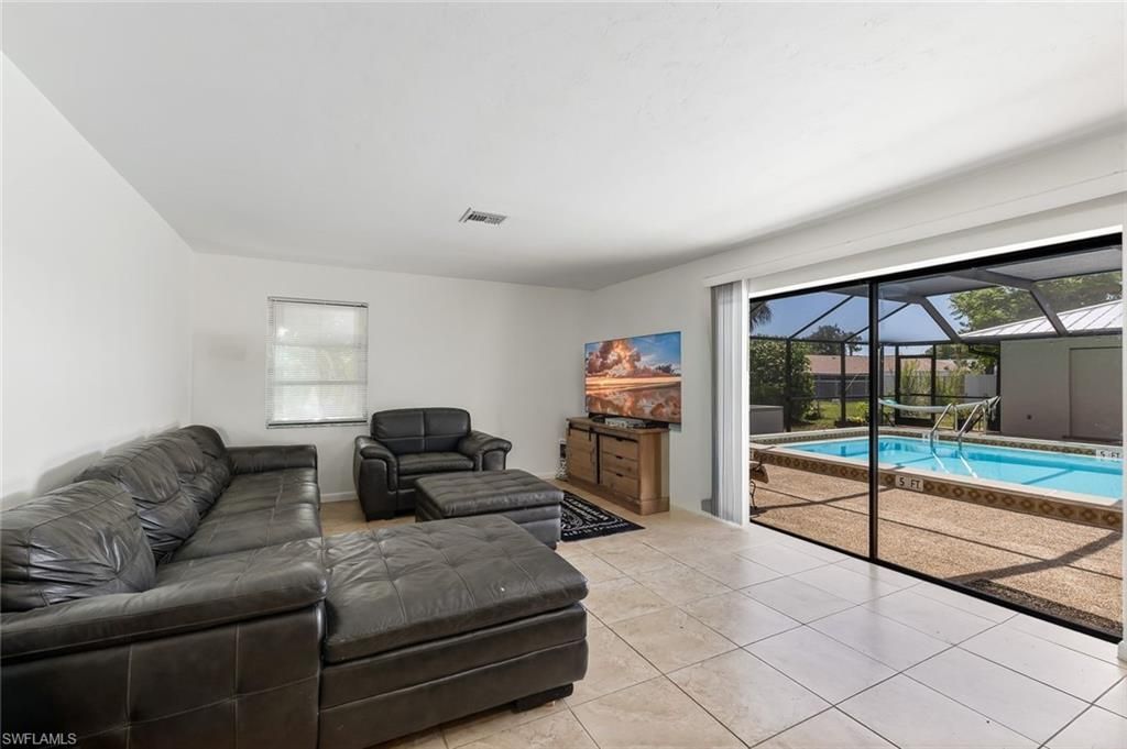 513 SE 24th Ave, Unit 1-4, Cape Coral, FL 33990 Photo