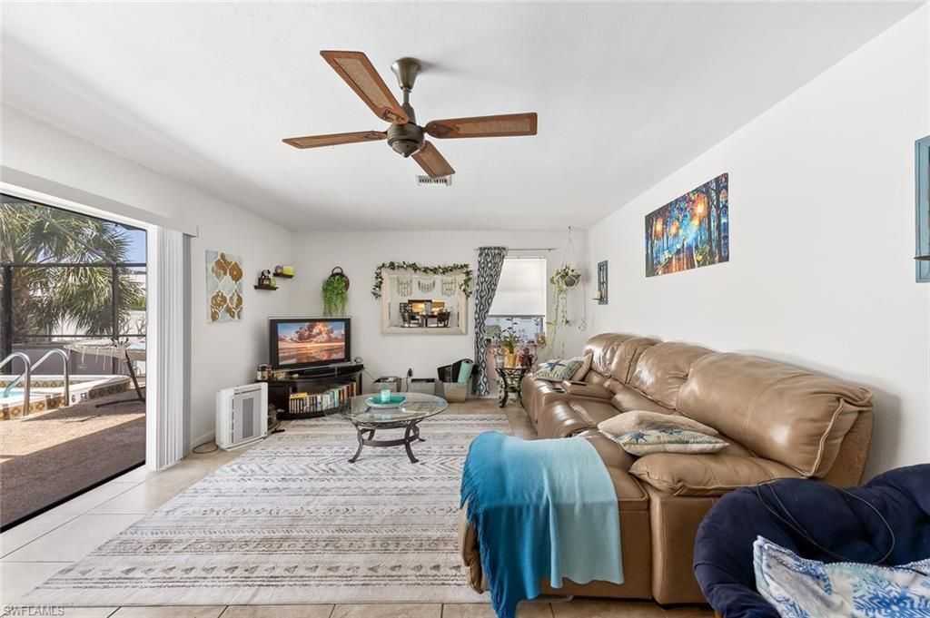 513 SE 24th Ave, Unit 1-4, Cape Coral, FL 33990 Photo