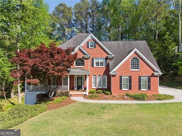1024 Avery Creek Drive, Woodstock, GA 30188