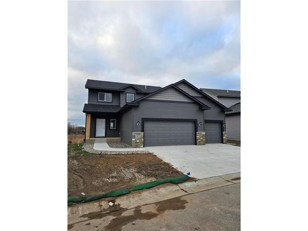 971 45th Avenue NE, Saint Cloud, MN 56304