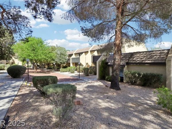 3233 Kinsale Court, Las Vegas, NV 89121