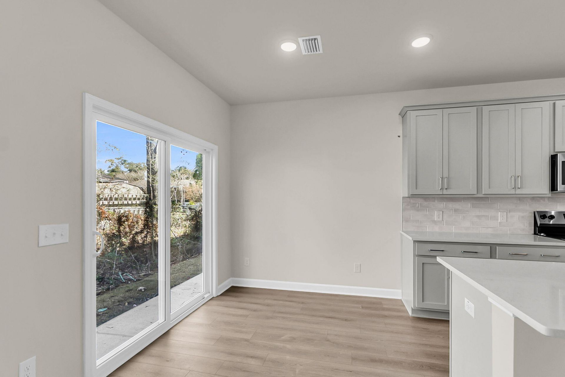 121 Berry Shoals Drive Photo 10