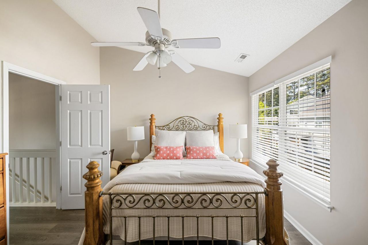 329 Kelsey Boulevard Photo 19