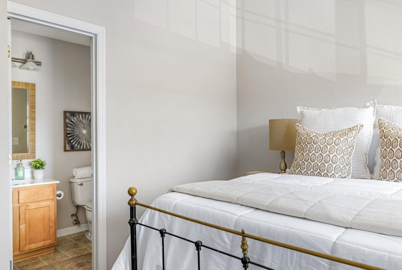 329 Kelsey Boulevard Photo 25