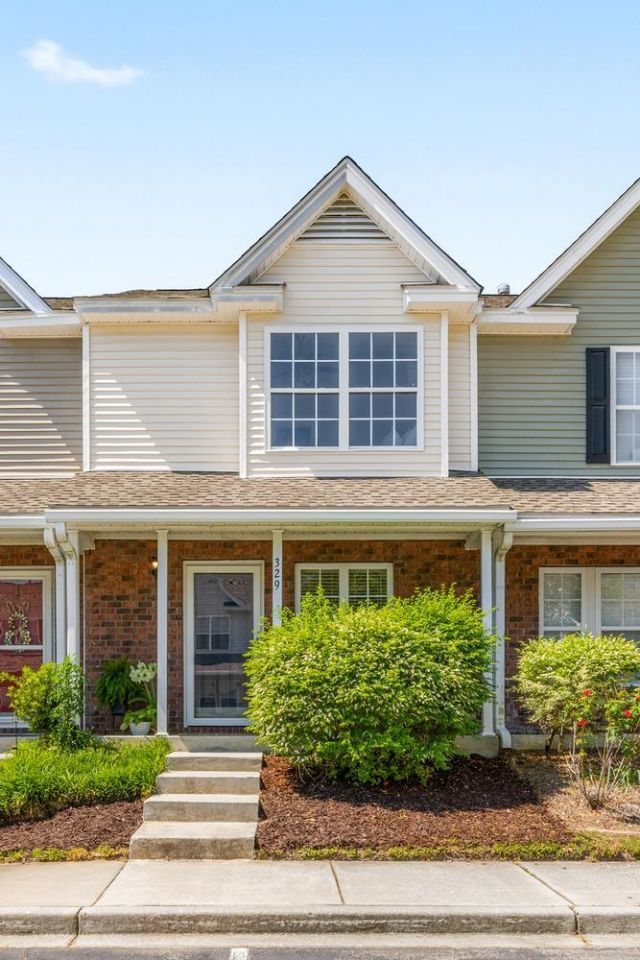 329 Kelsey Boulevard Photo 29