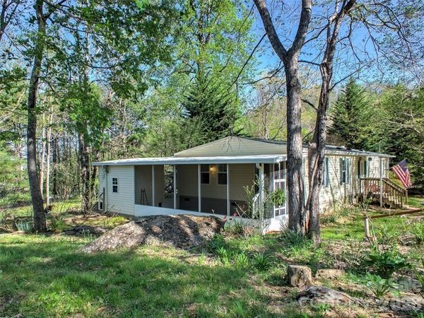 11 Rector Road, Weaverville, NC 28787